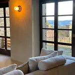 Three-storey Retreat In Piedmont Wine Country شقة *