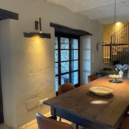 Three-storey Retreat In Piedmont Wine Country Appartement