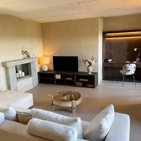 Three-storey Retreat In Piedmont Wine Country Appartement Roccaverano